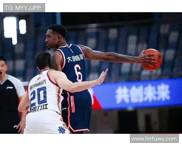 马尚布鲁克斯：从NBA新星到中国篮球的传奇之路